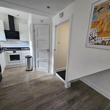 1 Bed House Luton Town Center Leilighet Eksteriør bilde