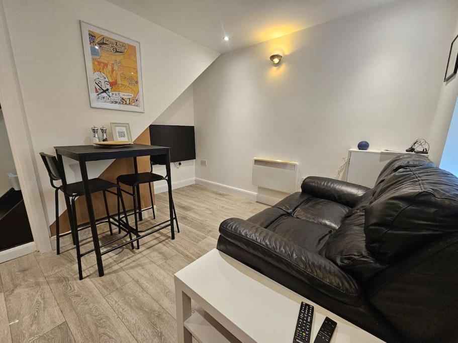 1 Bed House Luton Town Center Leilighet Eksteriør bilde